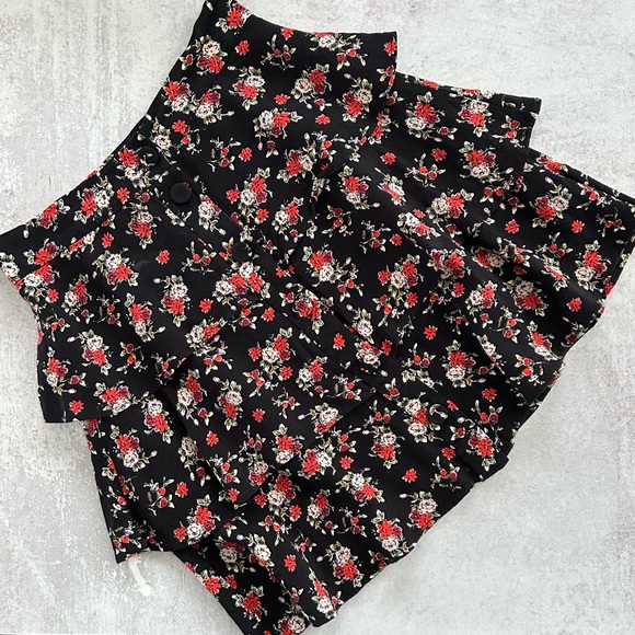 ZARA Floral Ruffle High Waist Mini Skirt - Picture 2 of 7